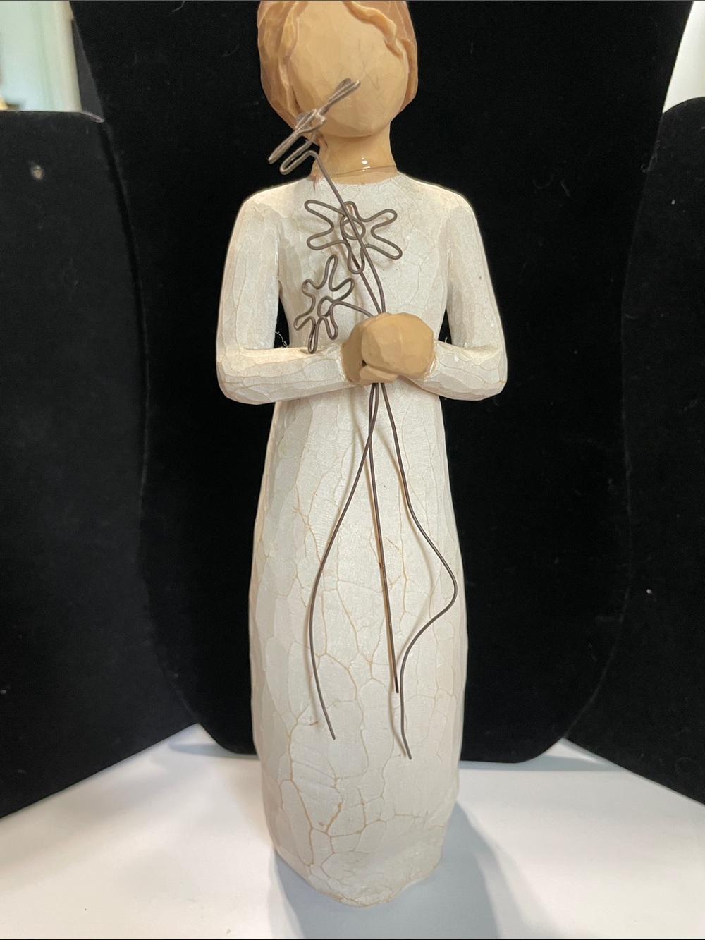 70% off… Willow Tree “Angel of Gratitude”. Figurine with Wire Flowers